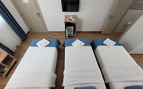 Hotel Dona, Altina