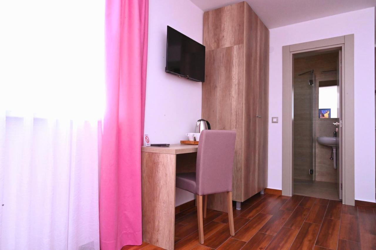 Hotel Dona, Altina Belgrad Exterior foto